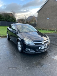 Vauxhall Astra 1.6i 16V Design [115] 3dr Easytronic in Down