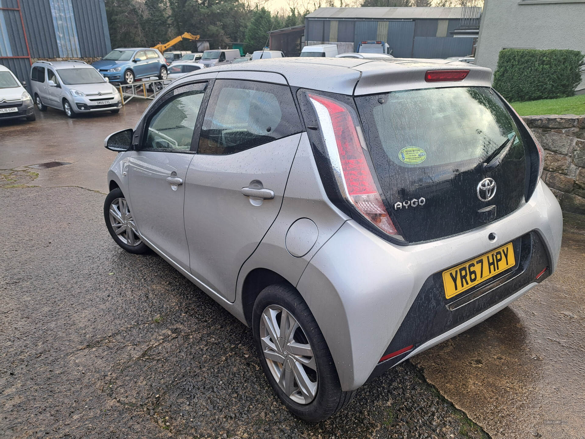 Sep 2017 Toyota Aygo 1.0 VVT-i X-Play 5dr
