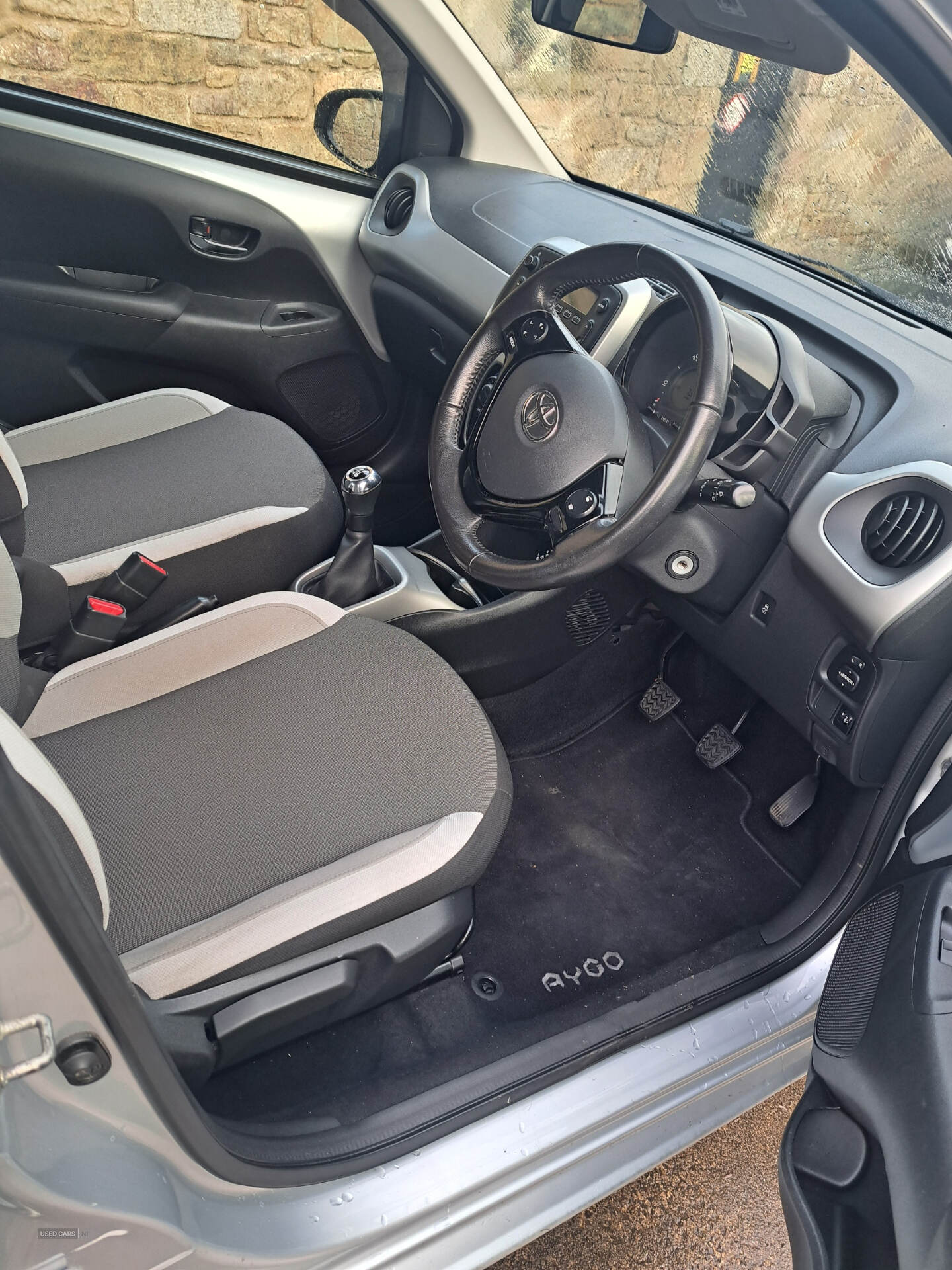 Sep 2017 Toyota Aygo 1.0 VVT-i X-Play 5dr