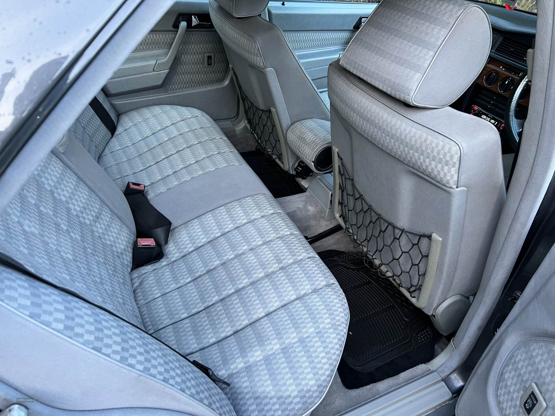 Mar 1992 Mercedes 190 190D 2.5 4dr Auto