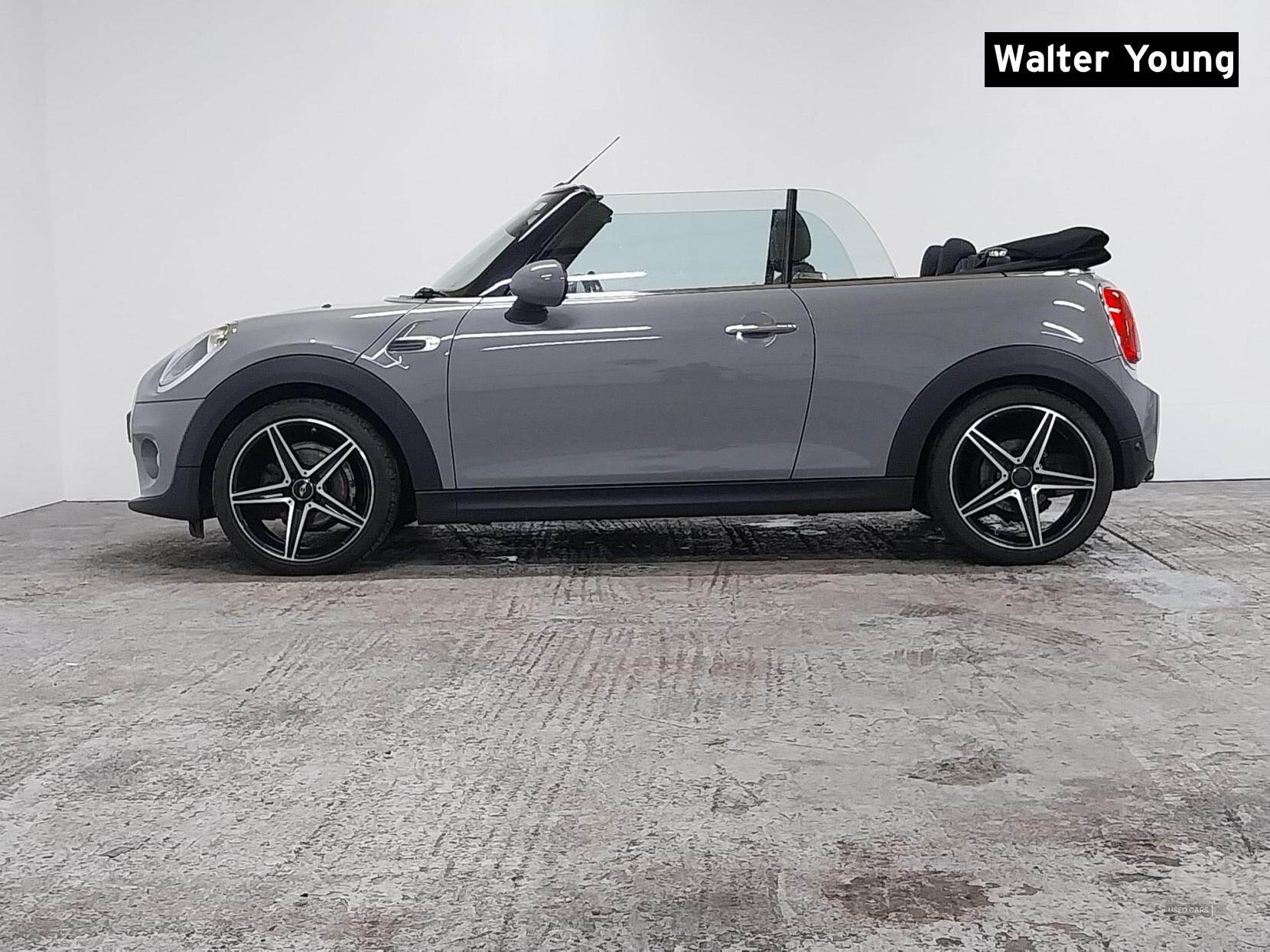 Mar 2017 MINI Convertible 1.5 Cooper 2dr
