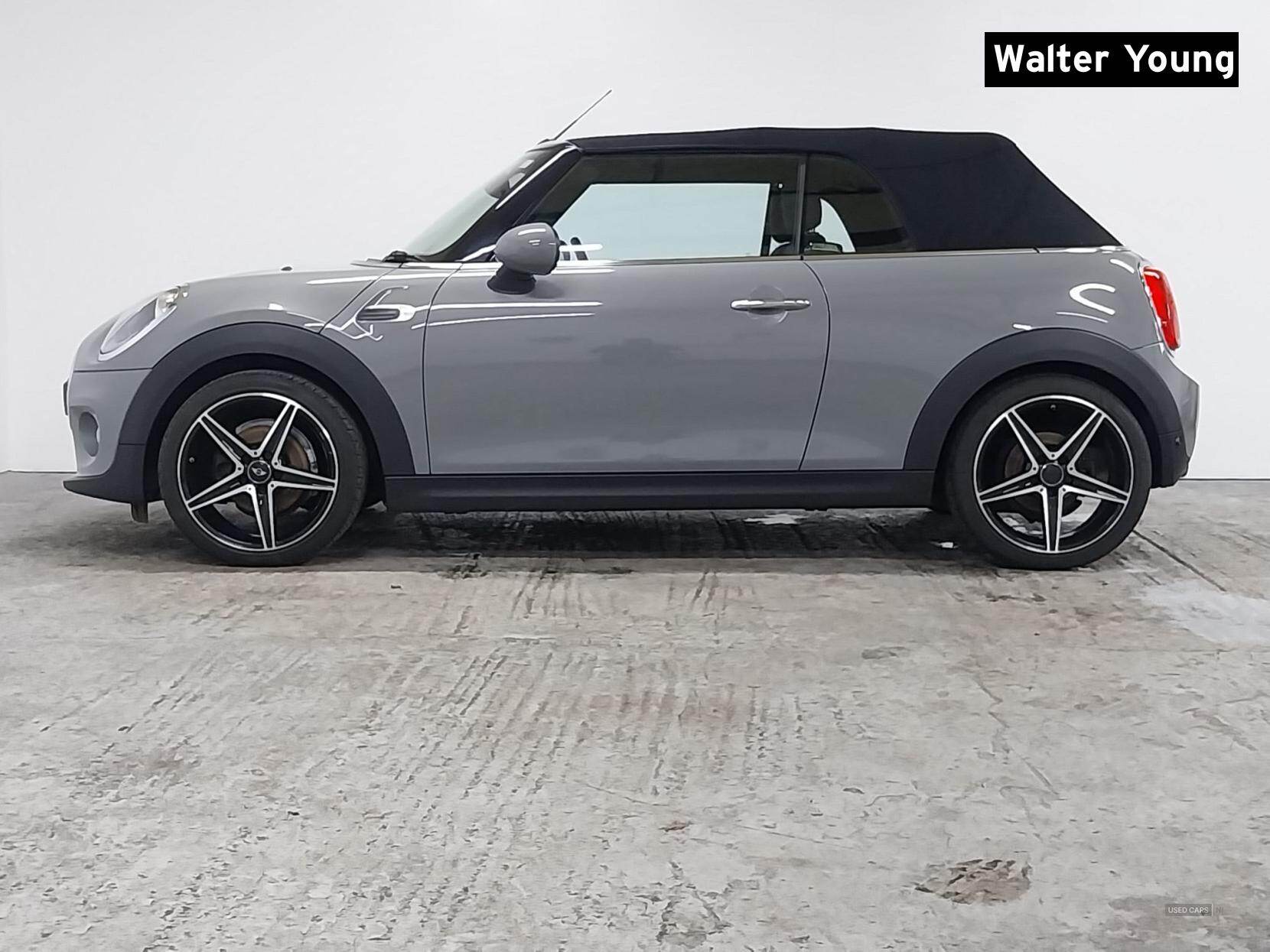 Mar 2017 MINI Convertible 1.5 Cooper 2dr