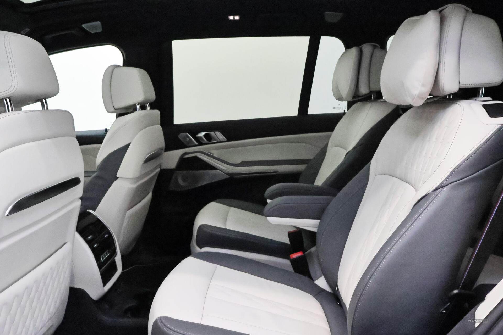 Jun 2023 BMW X7 xDrive M60i 5dr Step Auto