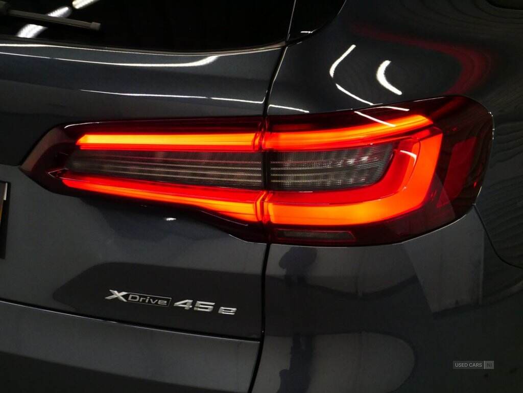 Nov 2021 BMW X5 xDrive45e M Sport 5dr Auto