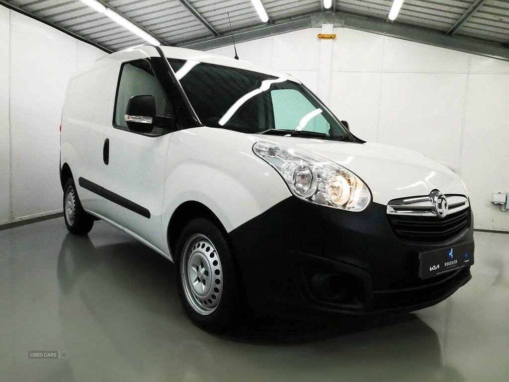 Nov 2017 Vauxhall Combo 2000 1.3 CDTI 16V 95ps H1 Van Euro 6 [Start Stop]