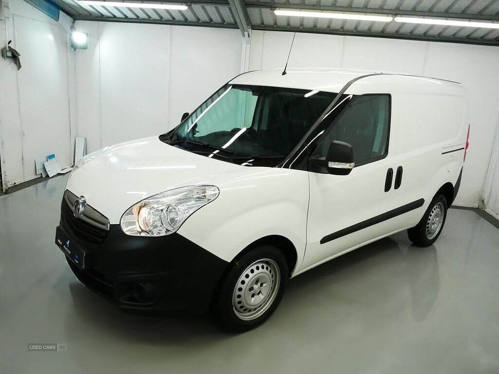 Nov 2017 Vauxhall Combo 2000 1.3 CDTI 16V 95ps H1 Van Euro 6 [Start Stop]