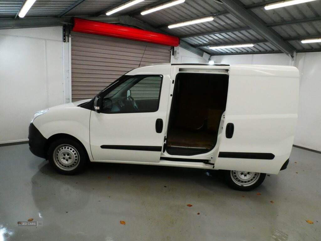 Nov 2017 Vauxhall Combo 2000 1.3 CDTI 16V 95ps H1 Van Euro 6 [Start Stop]