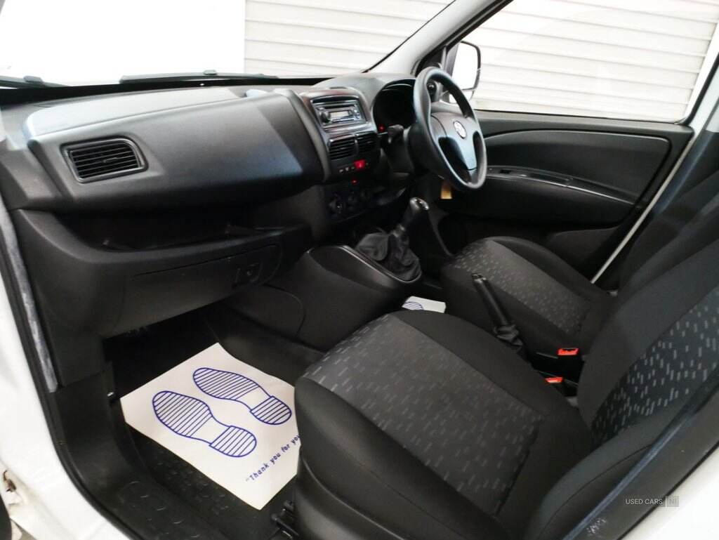 Nov 2017 Vauxhall Combo 2000 1.3 CDTI 16V 95ps H1 Van Euro 6 [Start Stop]