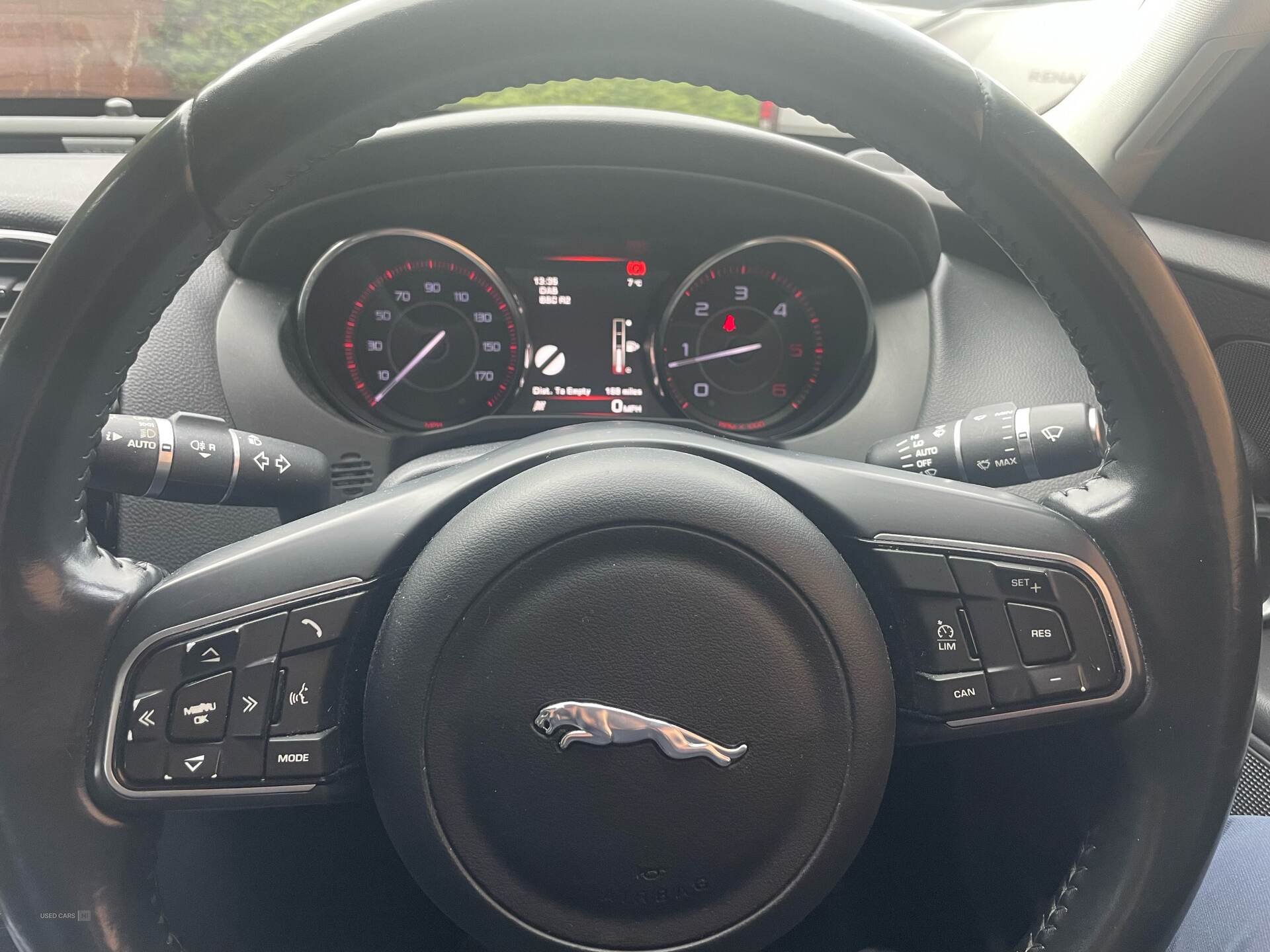Nov 2015 Jaguar XE 2.0d SE 4dr