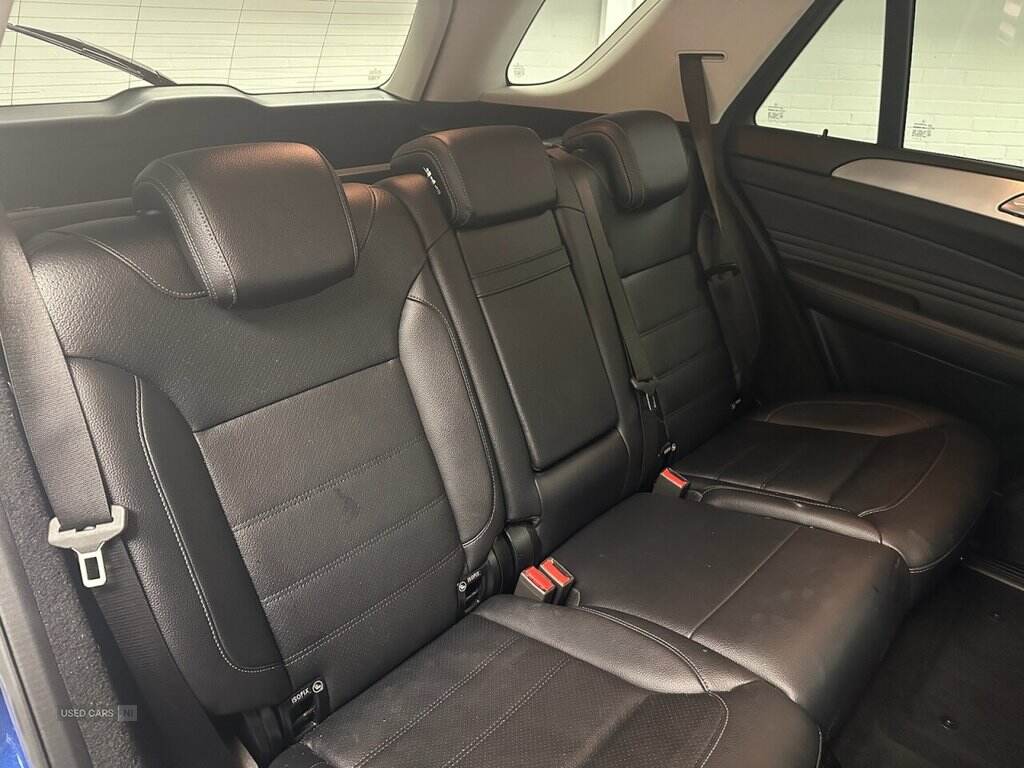 Jan 2017 Mercedes-Benz GLE GLE 350d 4Matic AMG Line Premium 5dr 9G-Tronic