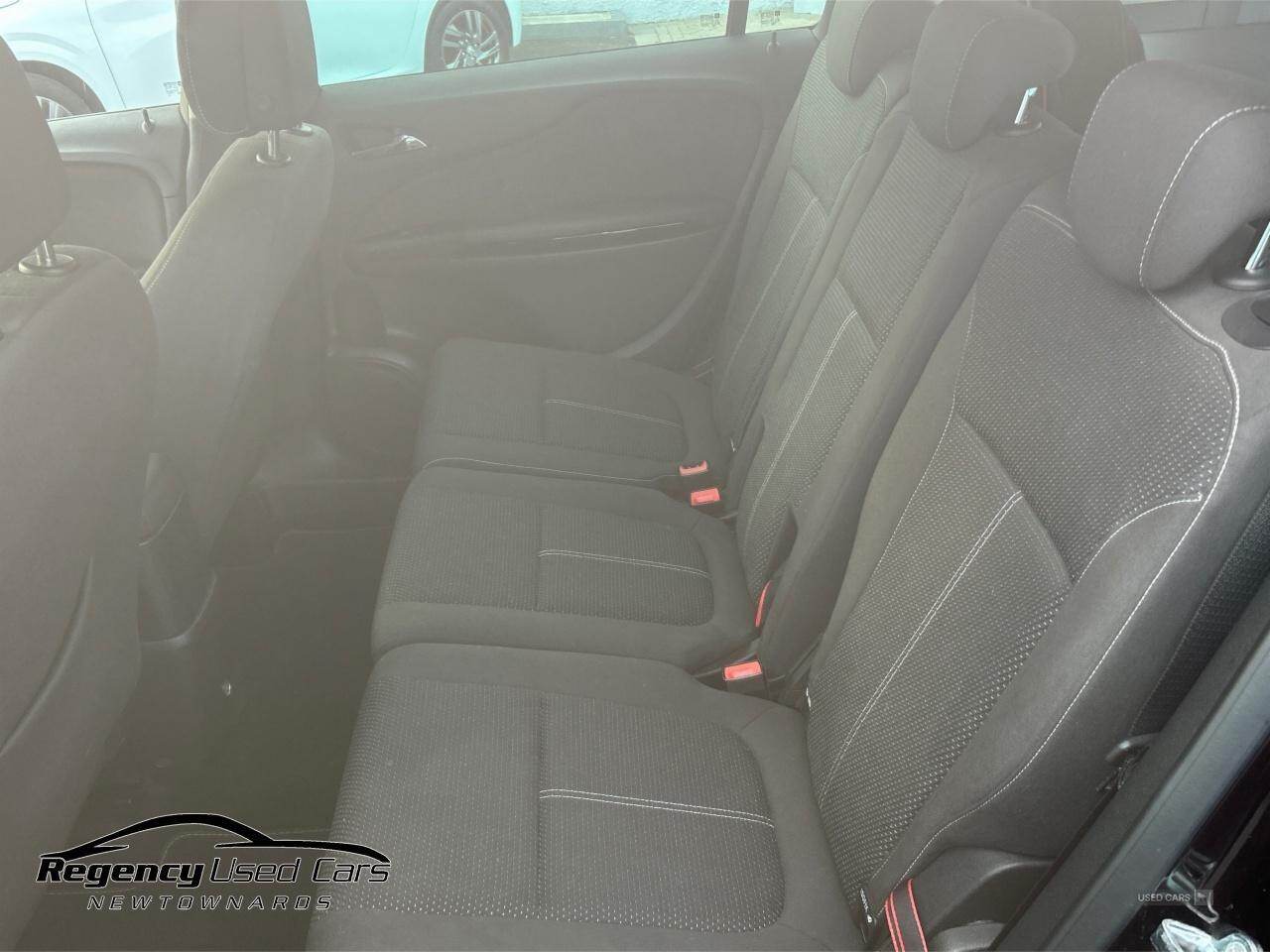 Apr 2016 Vauxhall Zafira Tourer 1.4T SRi 5dr Auto