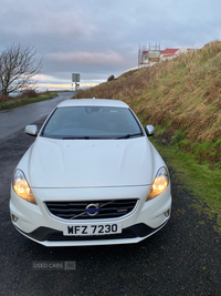 Volvo V40 D2 R DESIGN 5dr in Antrim