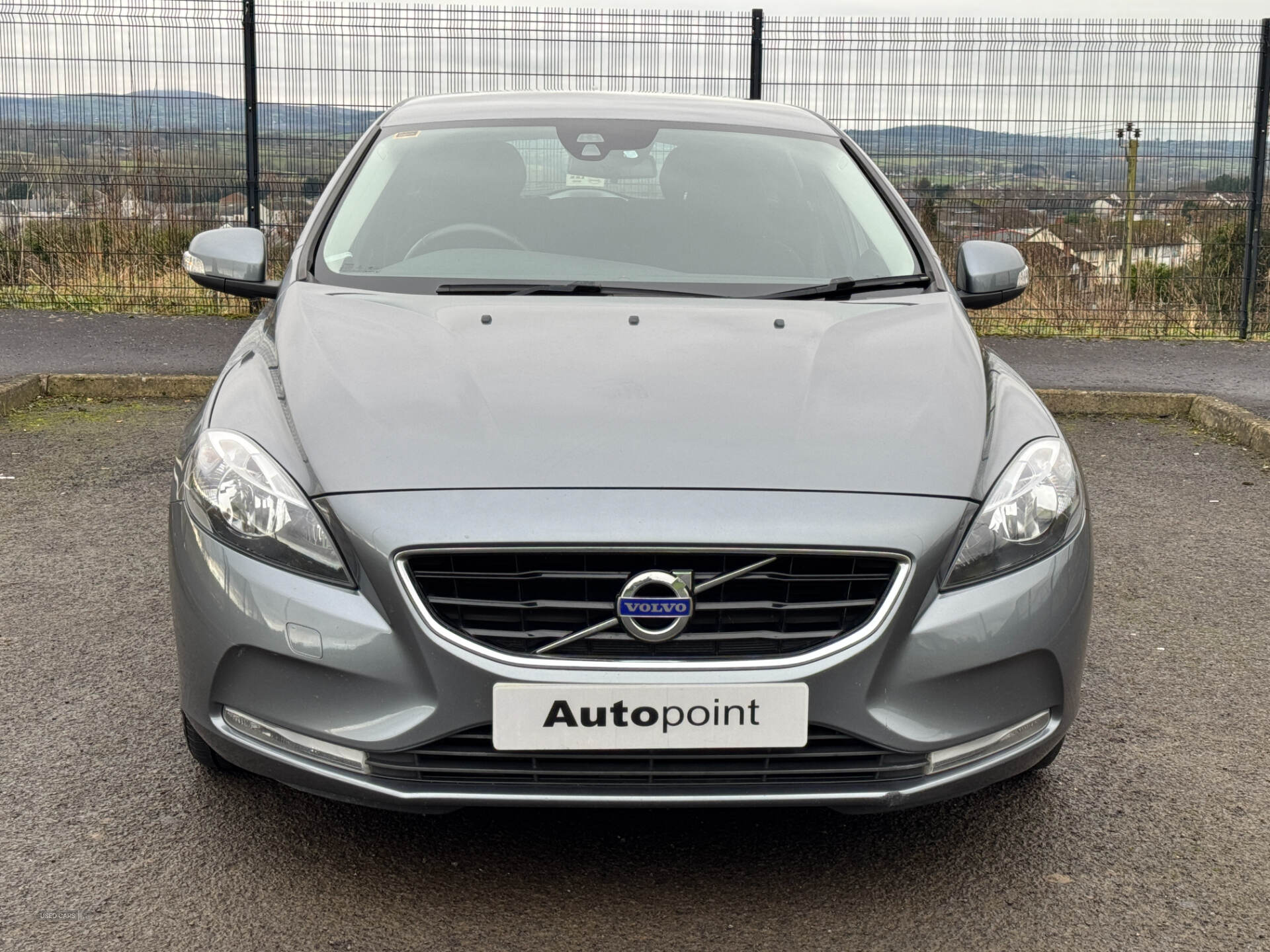 Volvo V40 DIESEL HATCHBACK in Antrim