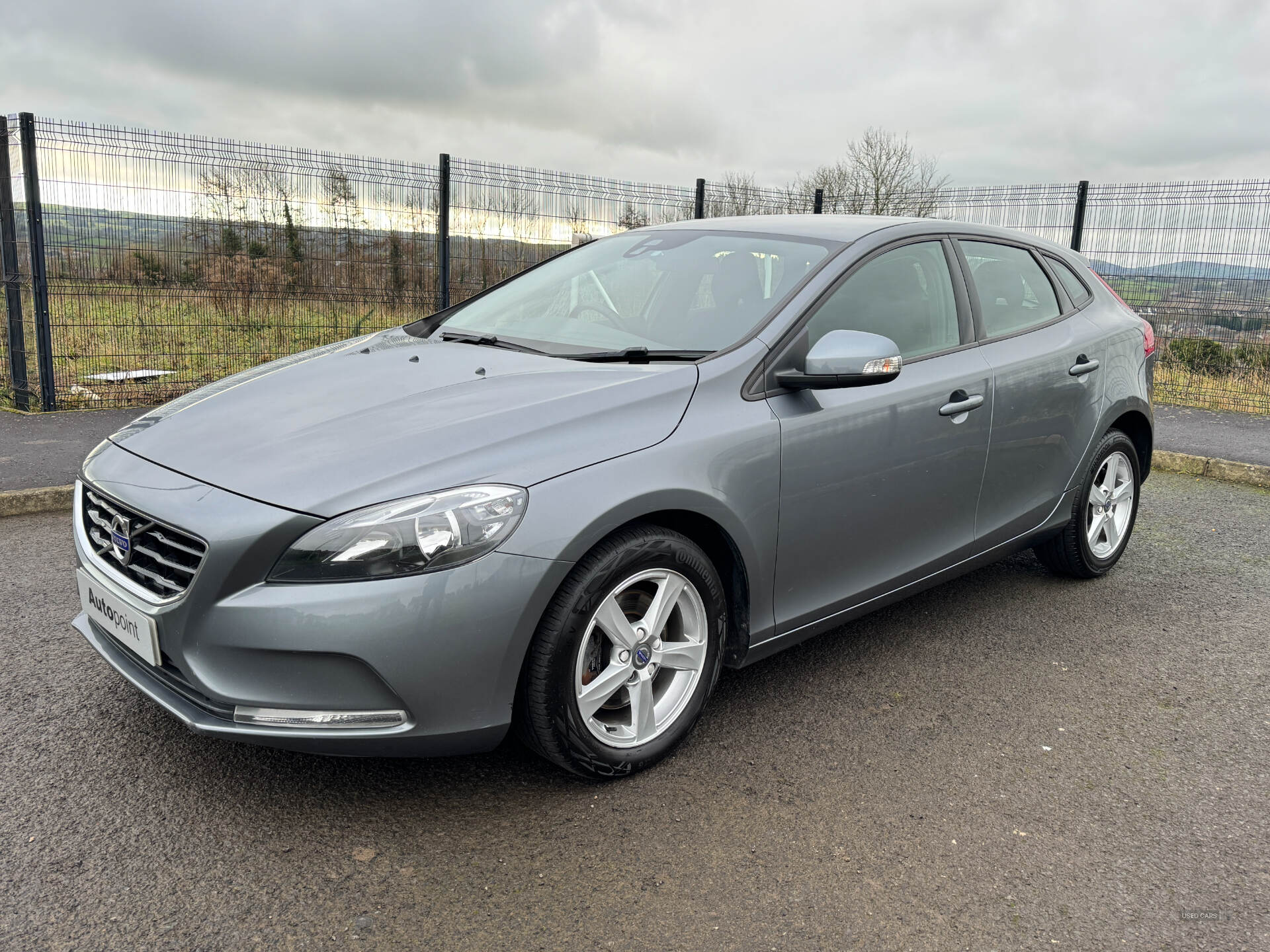 Volvo V40 DIESEL HATCHBACK in Antrim