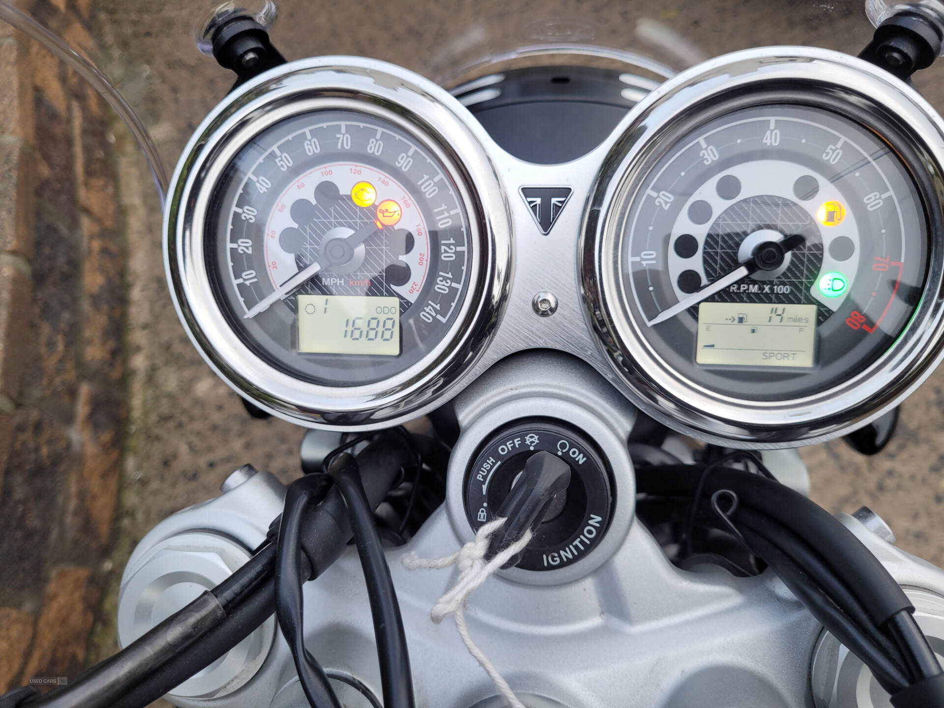 Sep 2021 Triumph Speed Twin 1200 Only 1680 Miles F.S.H SORRY NOW SOLD******