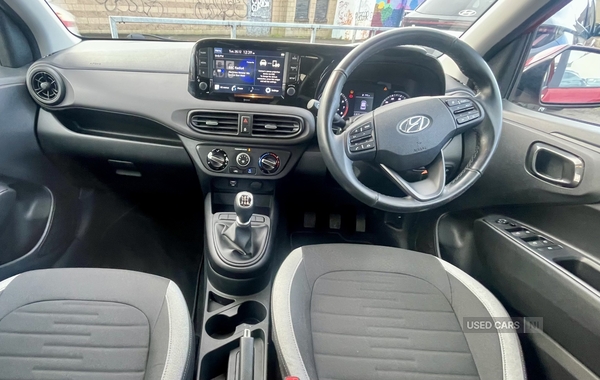 Hyundai i10 HATCHBACK in Down