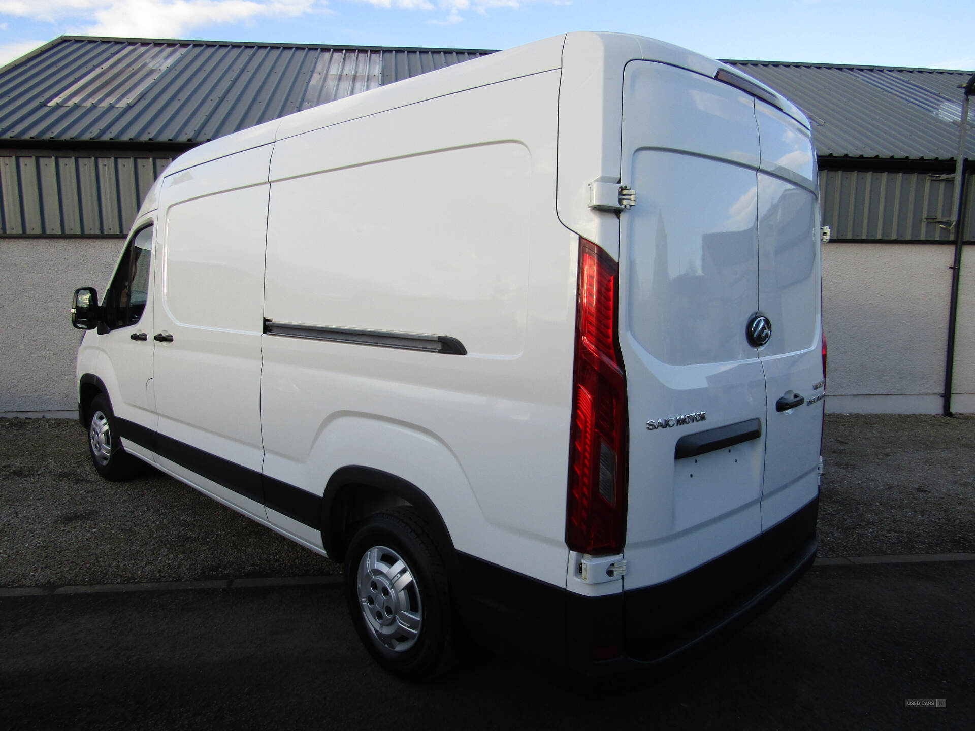 Oct 2021 MAXUS / LDV Deliver 9 2.0 D20 163 High Roof Van