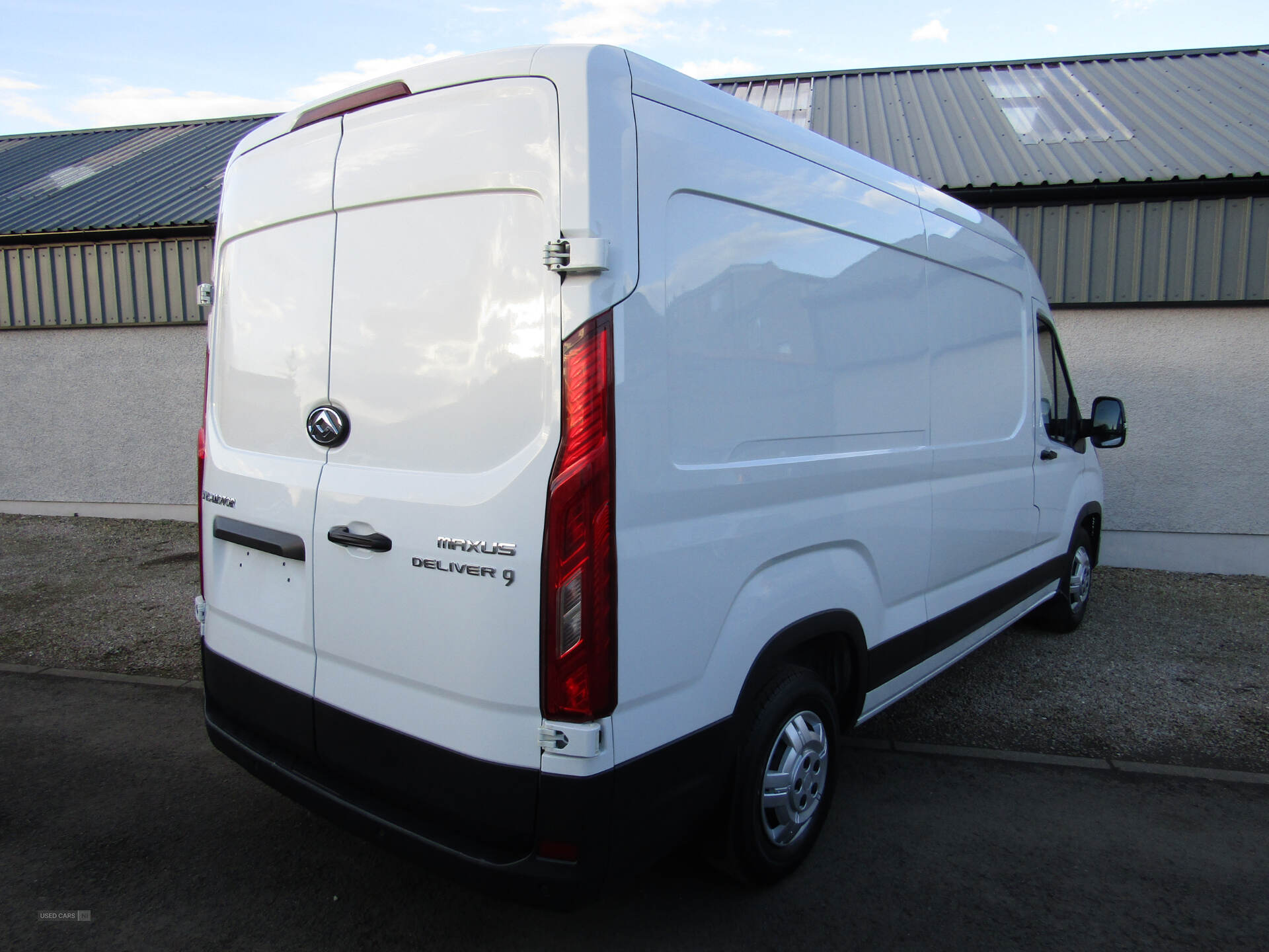 Oct 2021 MAXUS / LDV Deliver 9 2.0 D20 163 High Roof Van