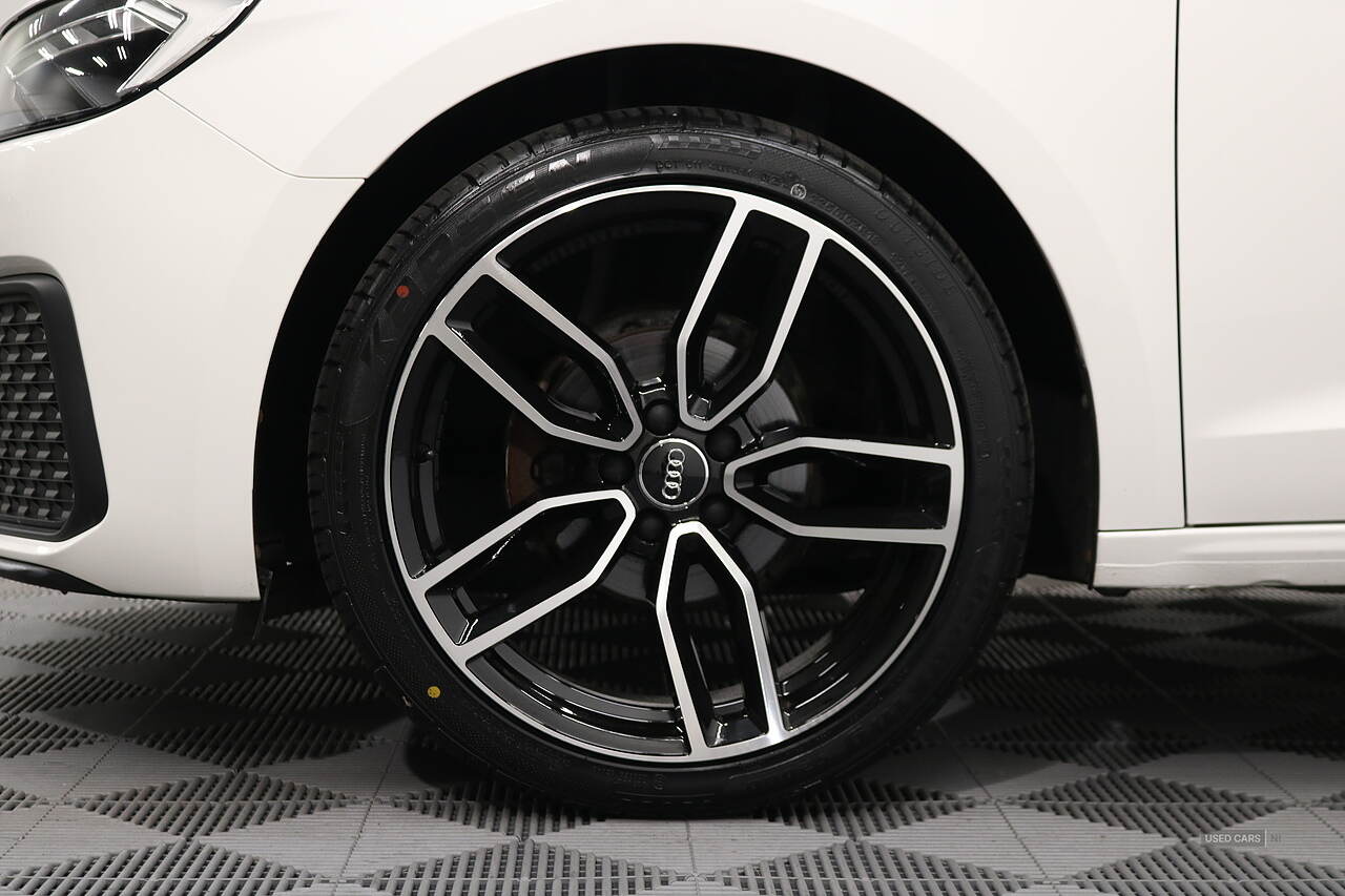 Dec 2020 Audi A1 25 TFSI Technik 5dr