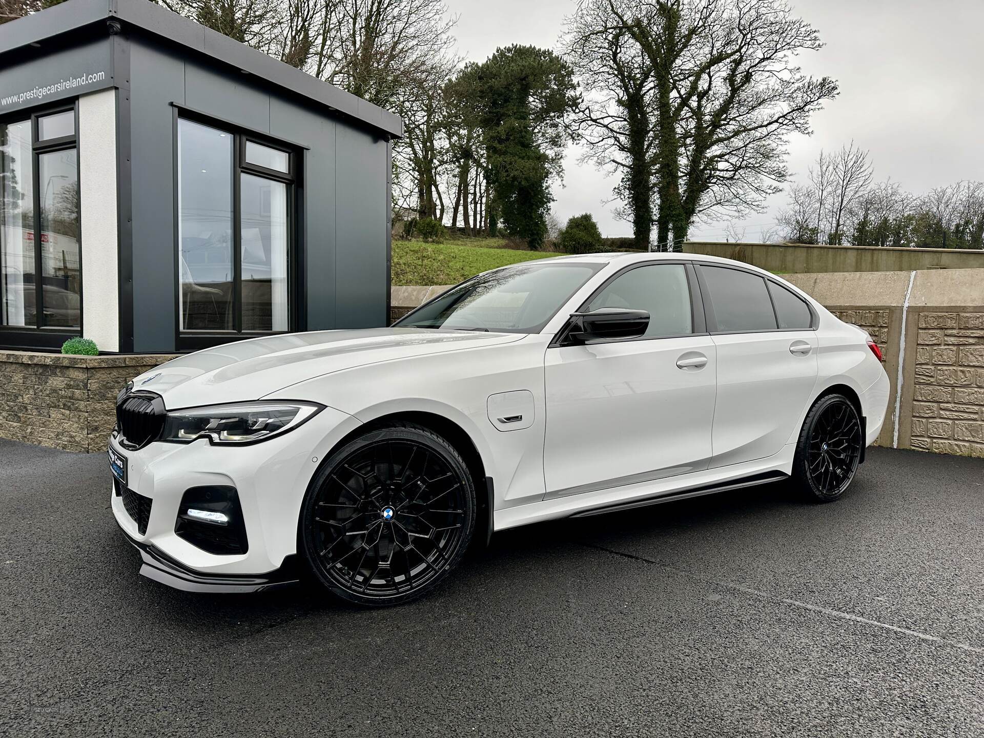 BMW 3 Series SALOON in Tyrone