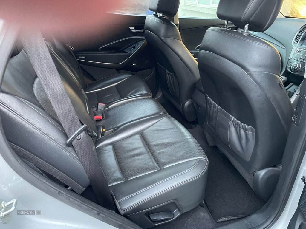 Feb 2017 Hyundai Santa Fe 2.2 CRDi Blue Drive Premium 5dr Auto [7 Seats]
