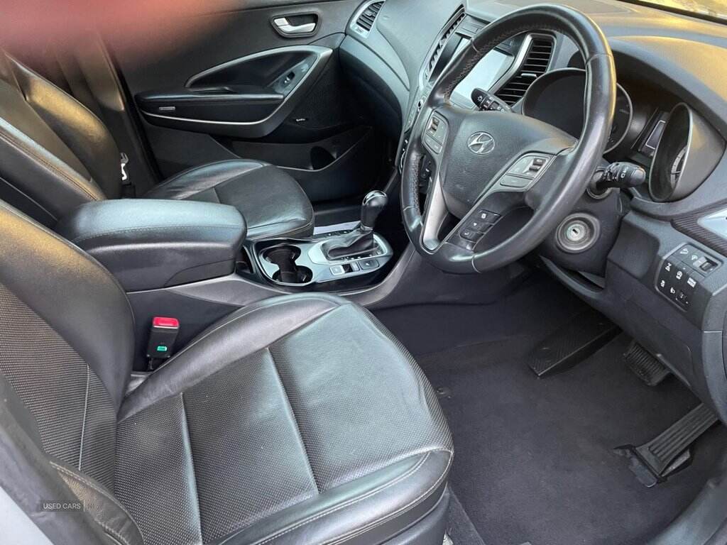 Feb 2017 Hyundai Santa Fe 2.2 CRDi Blue Drive Premium 5dr Auto [7 Seats]