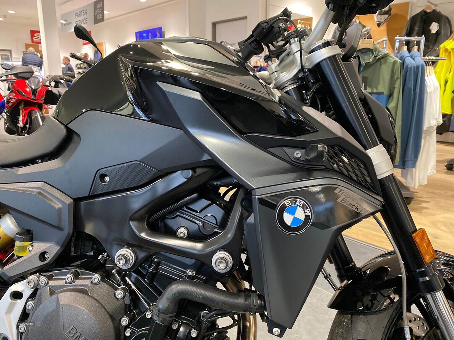 Dec 2024 BMW R F900 F900 R (20My)