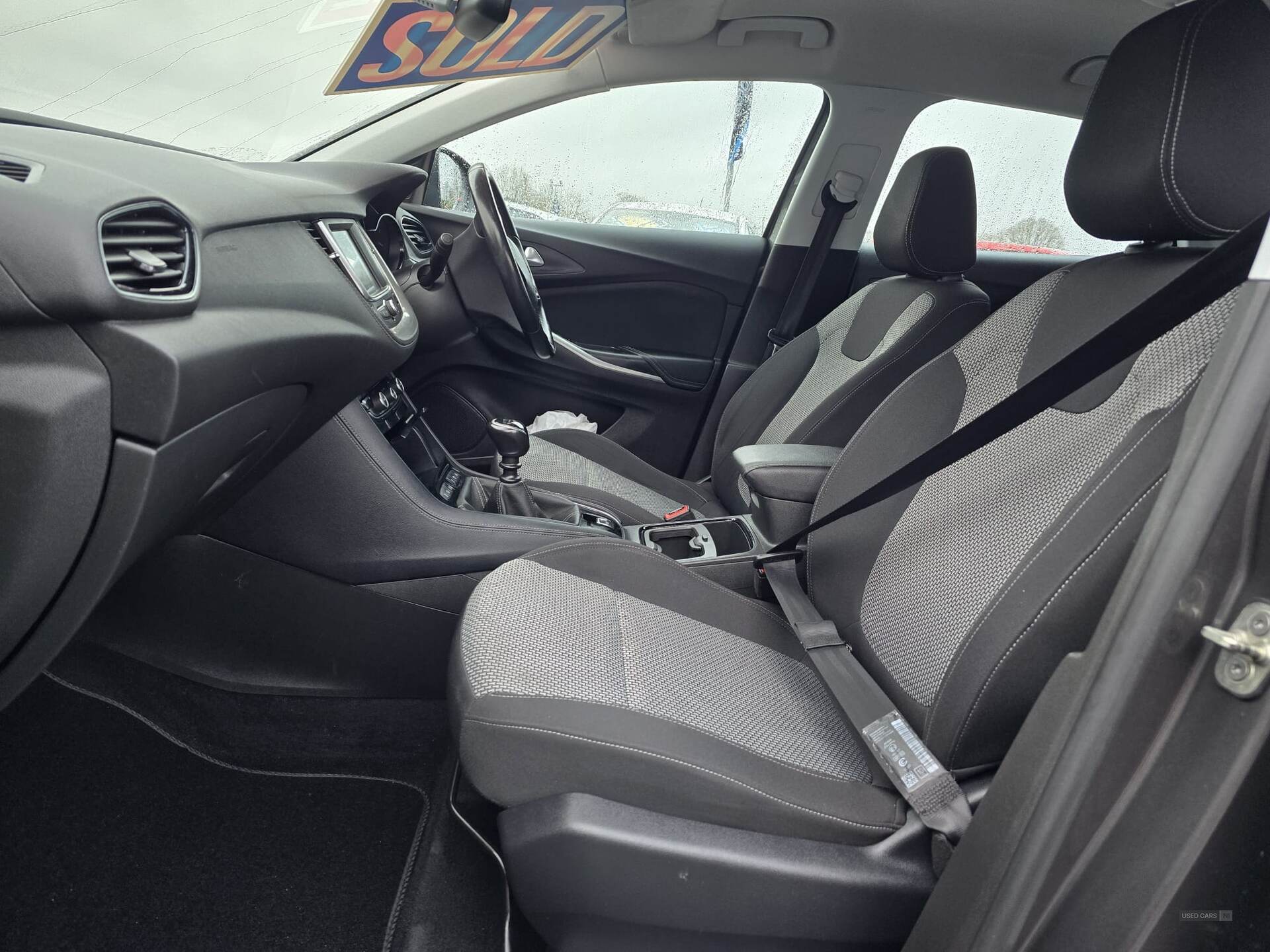 Apr 2019 Vauxhall Grandland X 1.5 Turbo D SE 5dr