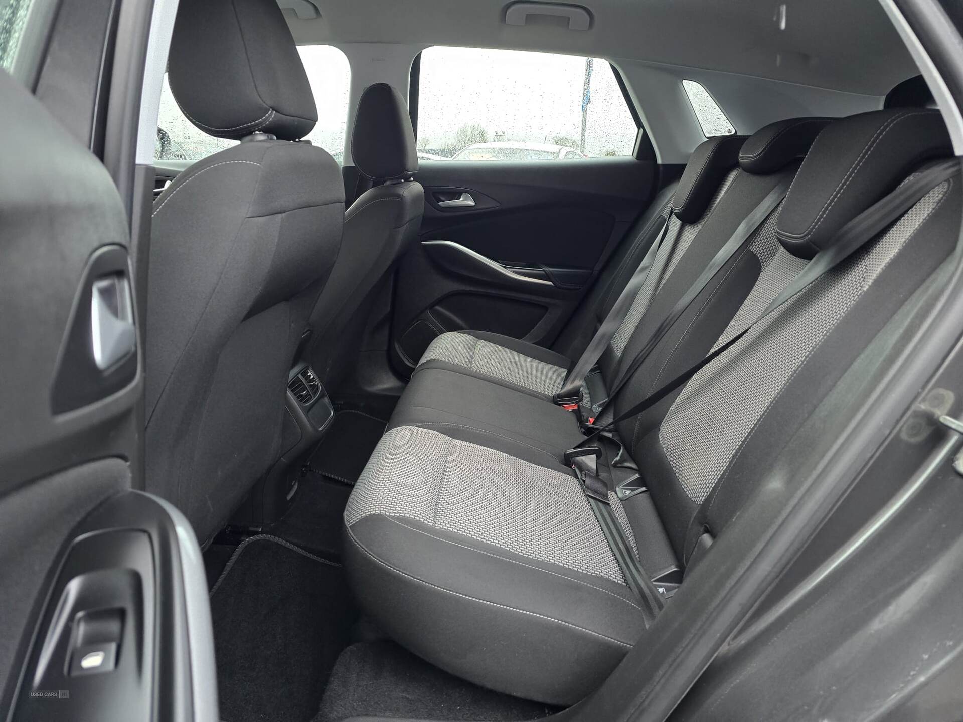 Apr 2019 Vauxhall Grandland X 1.5 Turbo D SE 5dr