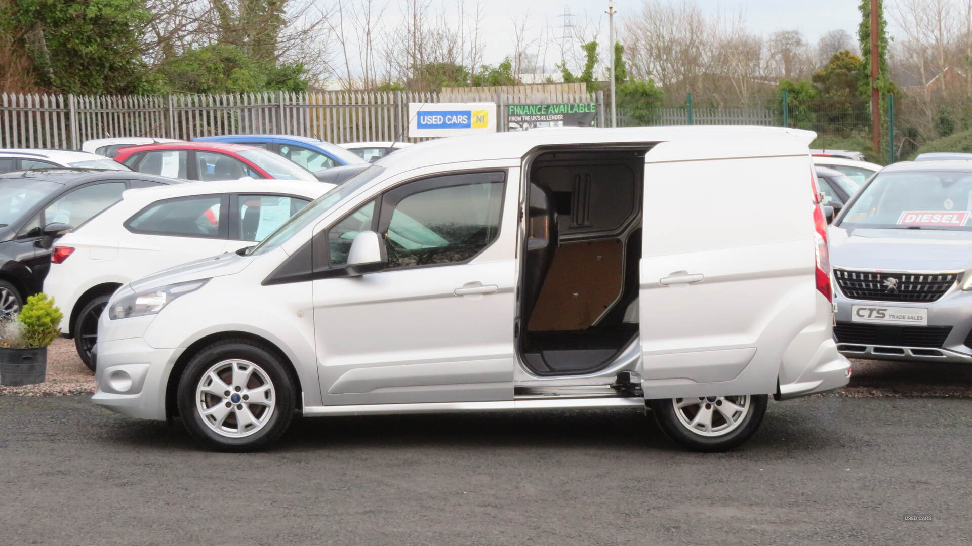 Ford Transit Connect 200 L1 DIESEL in Derry / Londonderry