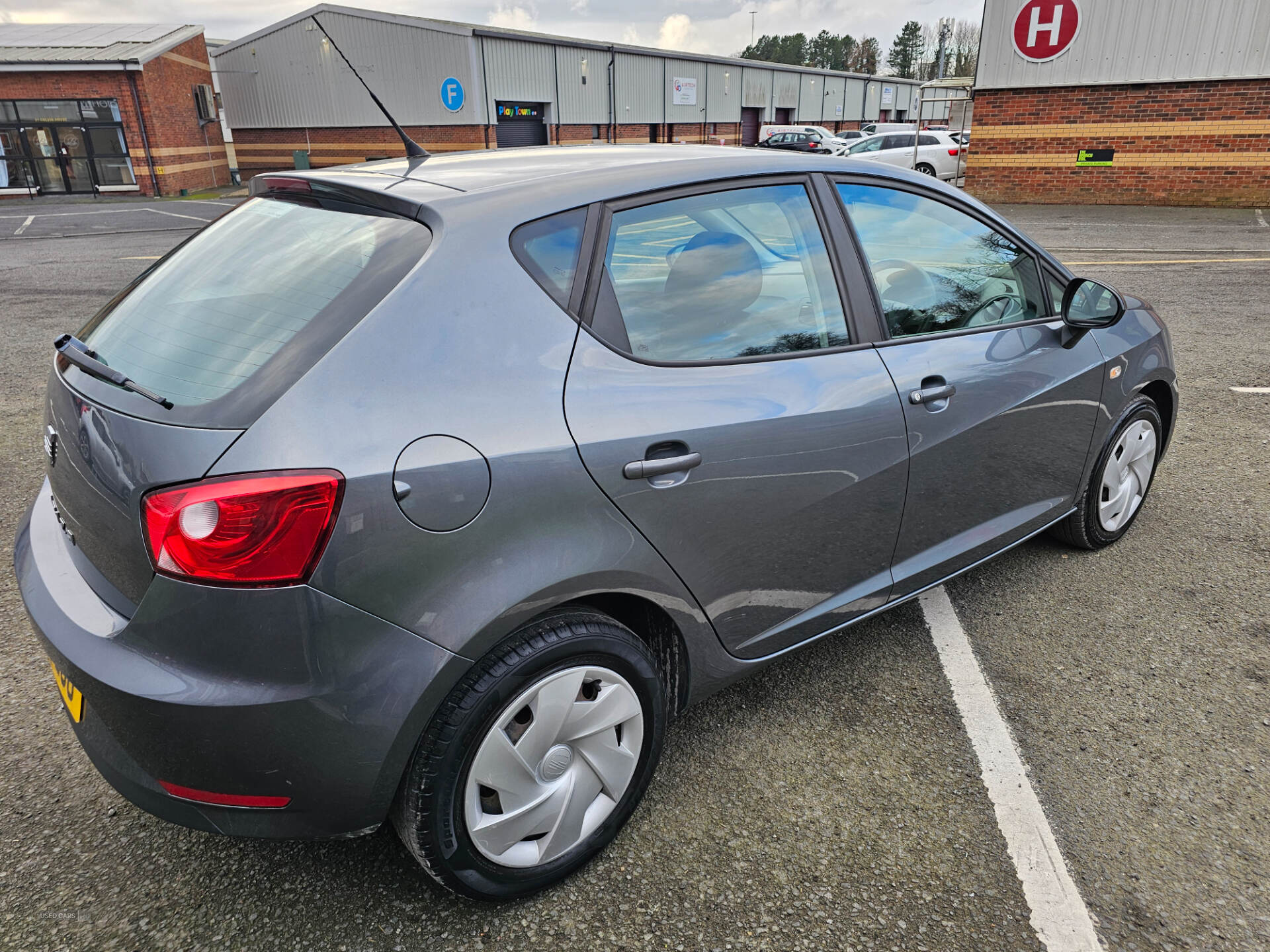 Seat Ibiza HATCHBACK in Down