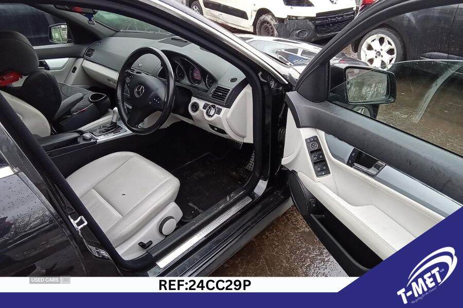 Jan 2011 Mercedes C-Class C350 CDI BlueEFFICIENCY Sport 4dr Auto