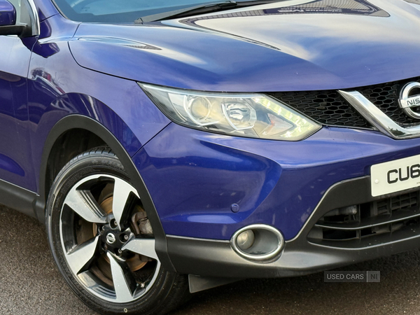 Nissan Qashqai DIESEL HATCHBACK in Down