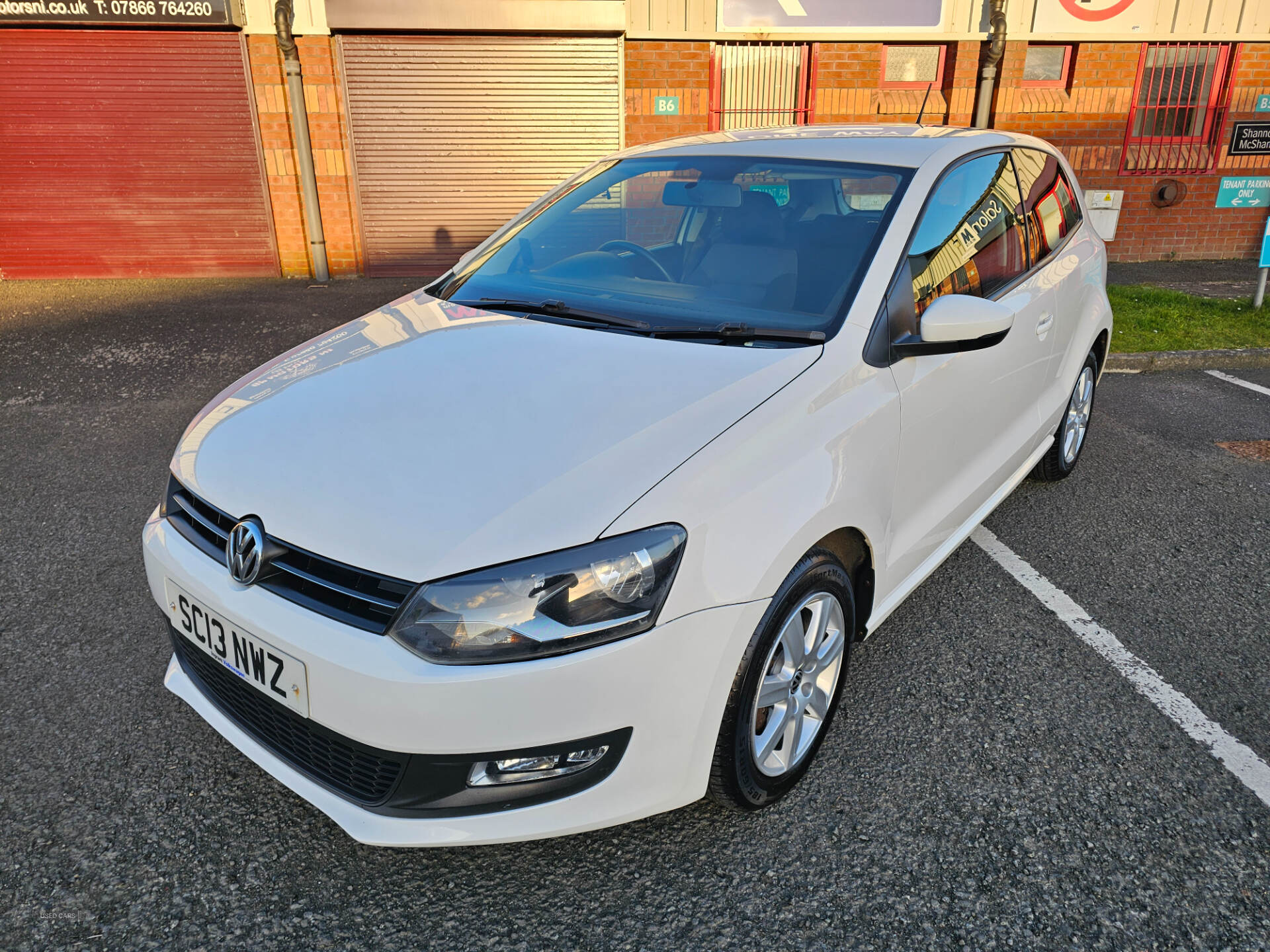 Volkswagen Polo HATCHBACK in Down