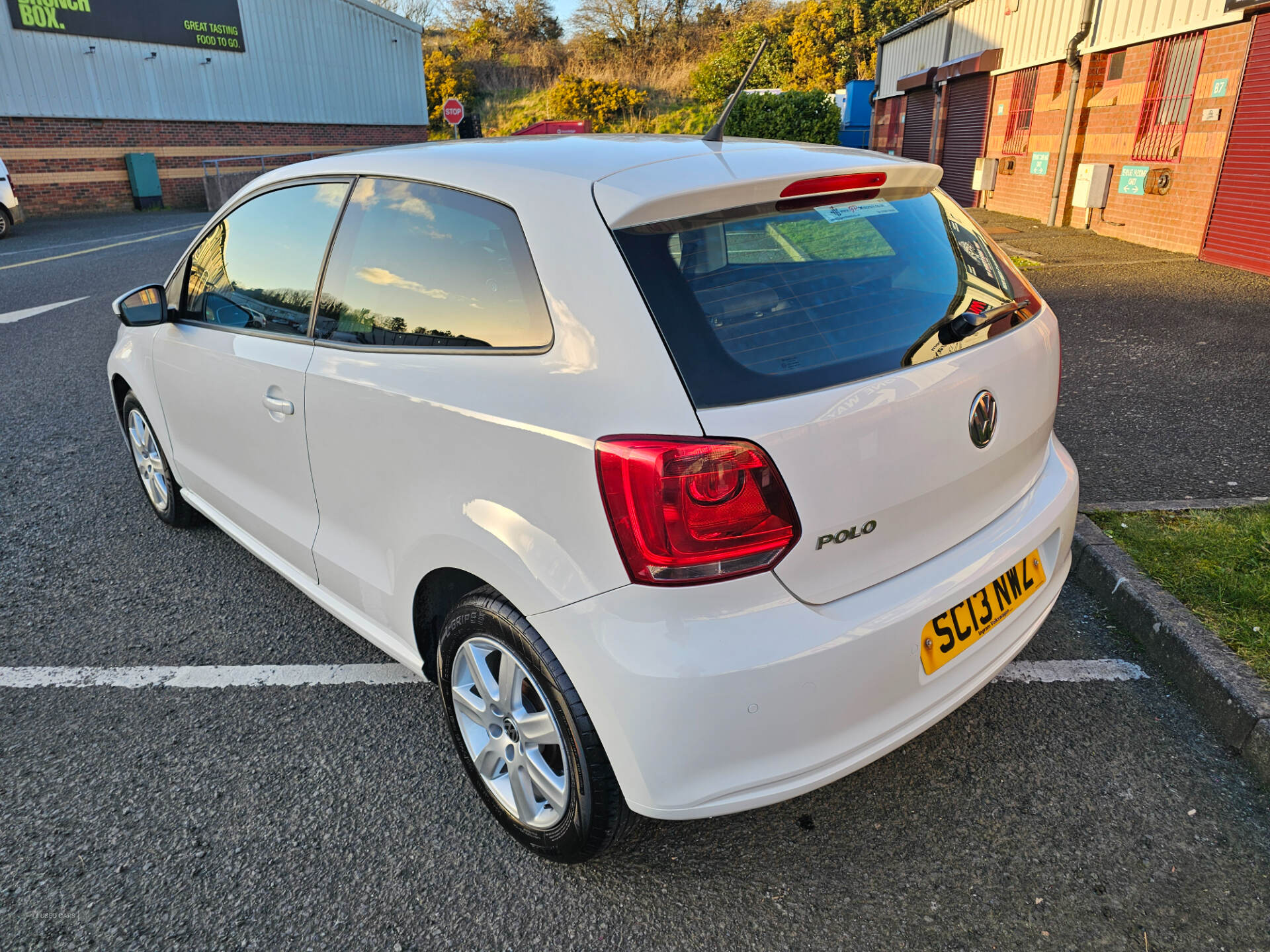 Volkswagen Polo HATCHBACK in Down