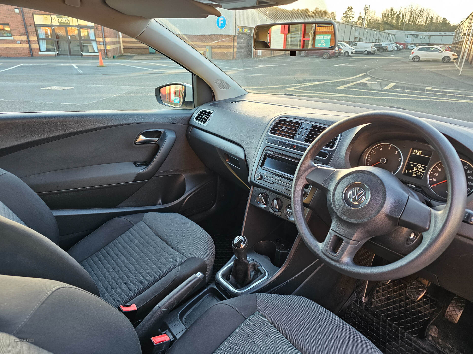 Volkswagen Polo HATCHBACK in Down
