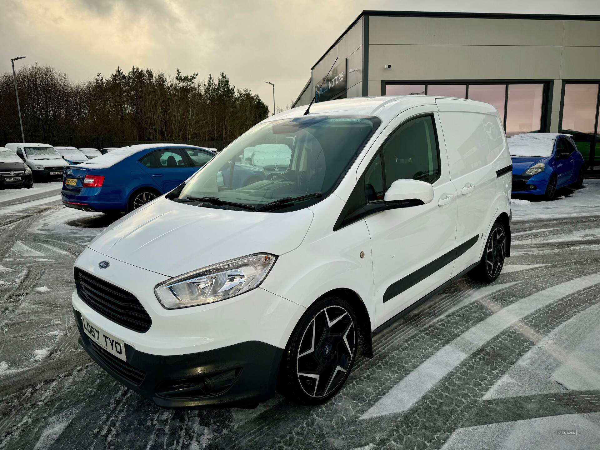 Ford Transit Courier DIESEL in Derry / Londonderry