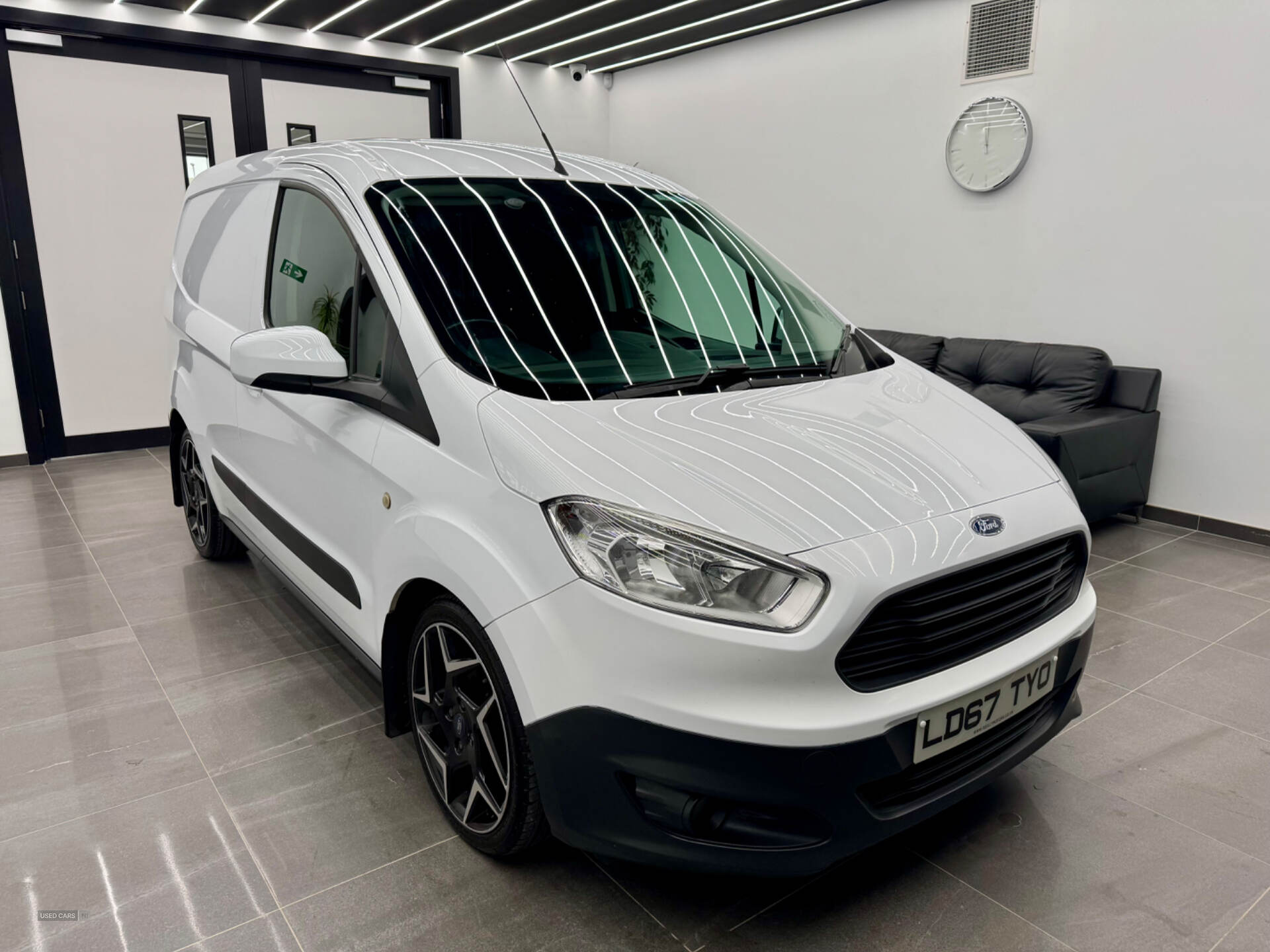 Ford Transit Courier DIESEL in Derry / Londonderry