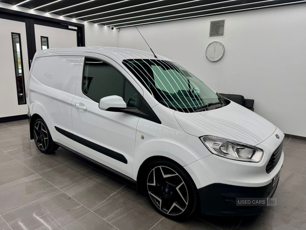 Ford Transit Courier DIESEL in Derry / Londonderry