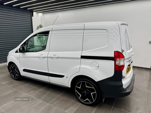 Ford Transit Courier DIESEL in Derry / Londonderry