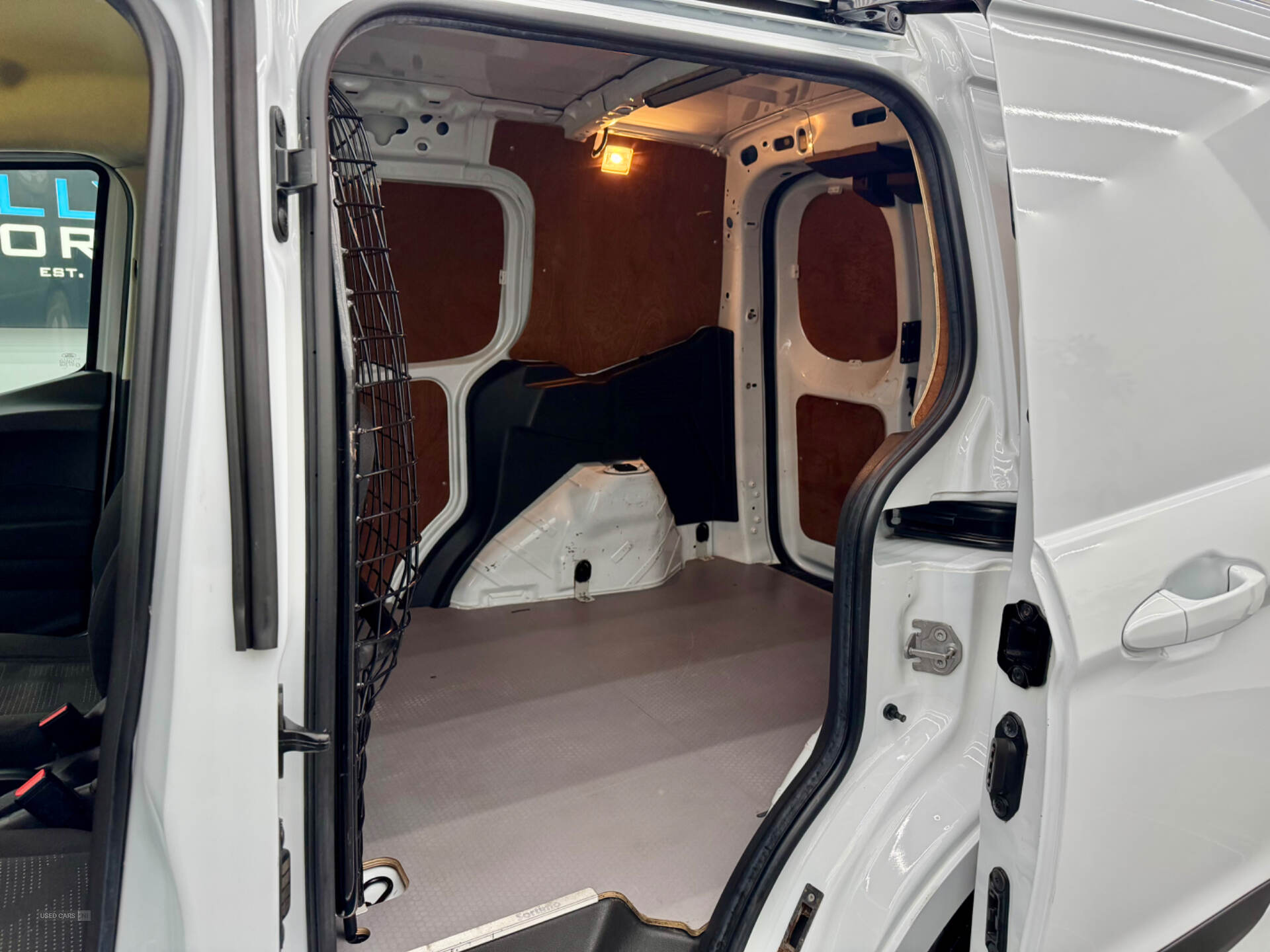 Ford Transit Courier DIESEL in Derry / Londonderry