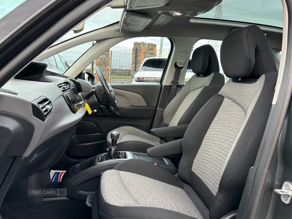 Citroen C4 Picasso ESTATE SPECIAL EDITIONS in Derry / Londonderry