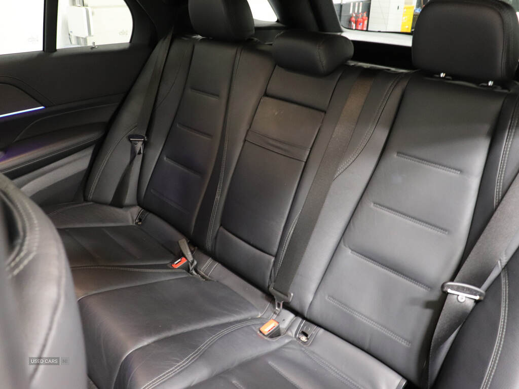 May 2019 Mercedes-Benz GLE GLE 300d 4Matic AMG Line 5dr 9G-Tronic