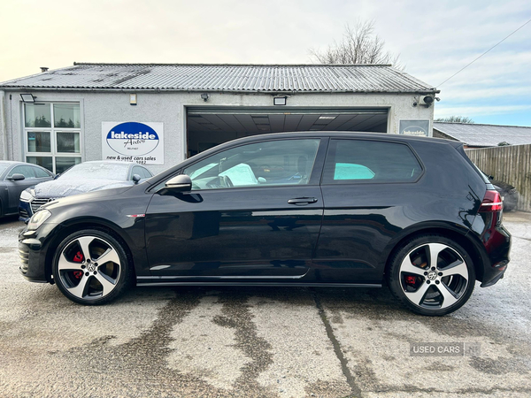 Volkswagen Golf HATCHBACK in Down