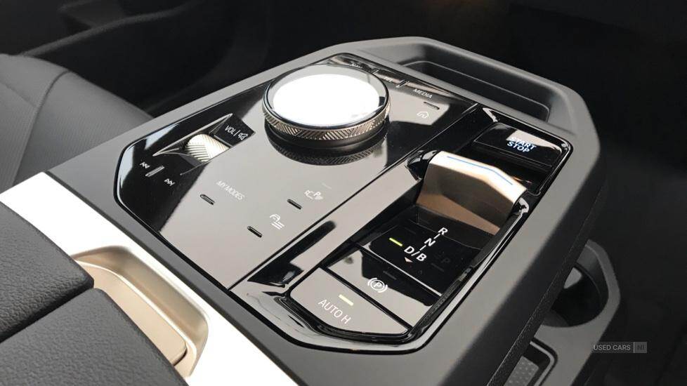 Mar 2024 BMW iX 240kW xDrive40 M Sport 76.6kWh 5dr Auto