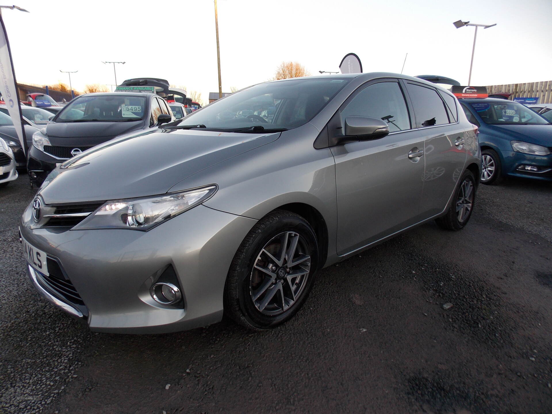Jun 2015 Toyota Auris 1.33 Dual VVTi Icon+ 5dr