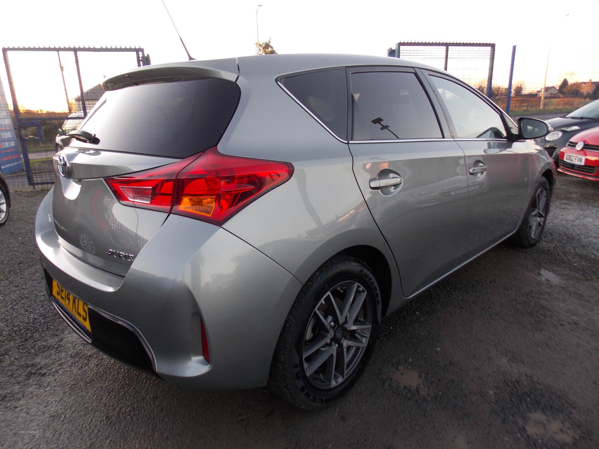 Jun 2015 Toyota Auris 1.33 Dual VVTi Icon+ 5dr
