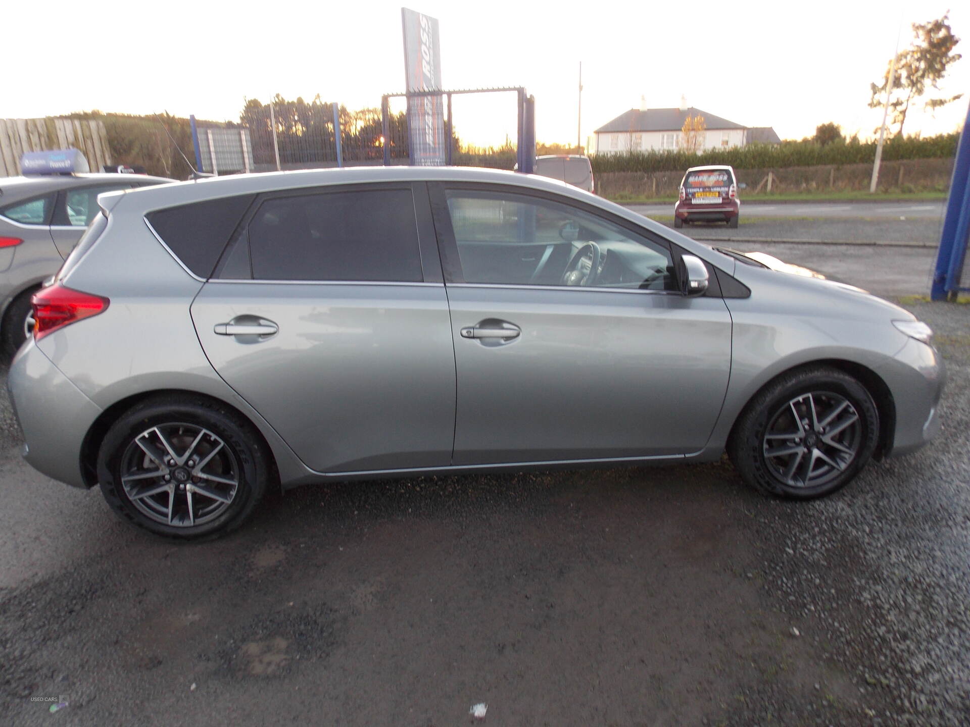 Jun 2015 Toyota Auris 1.33 Dual VVTi Icon+ 5dr