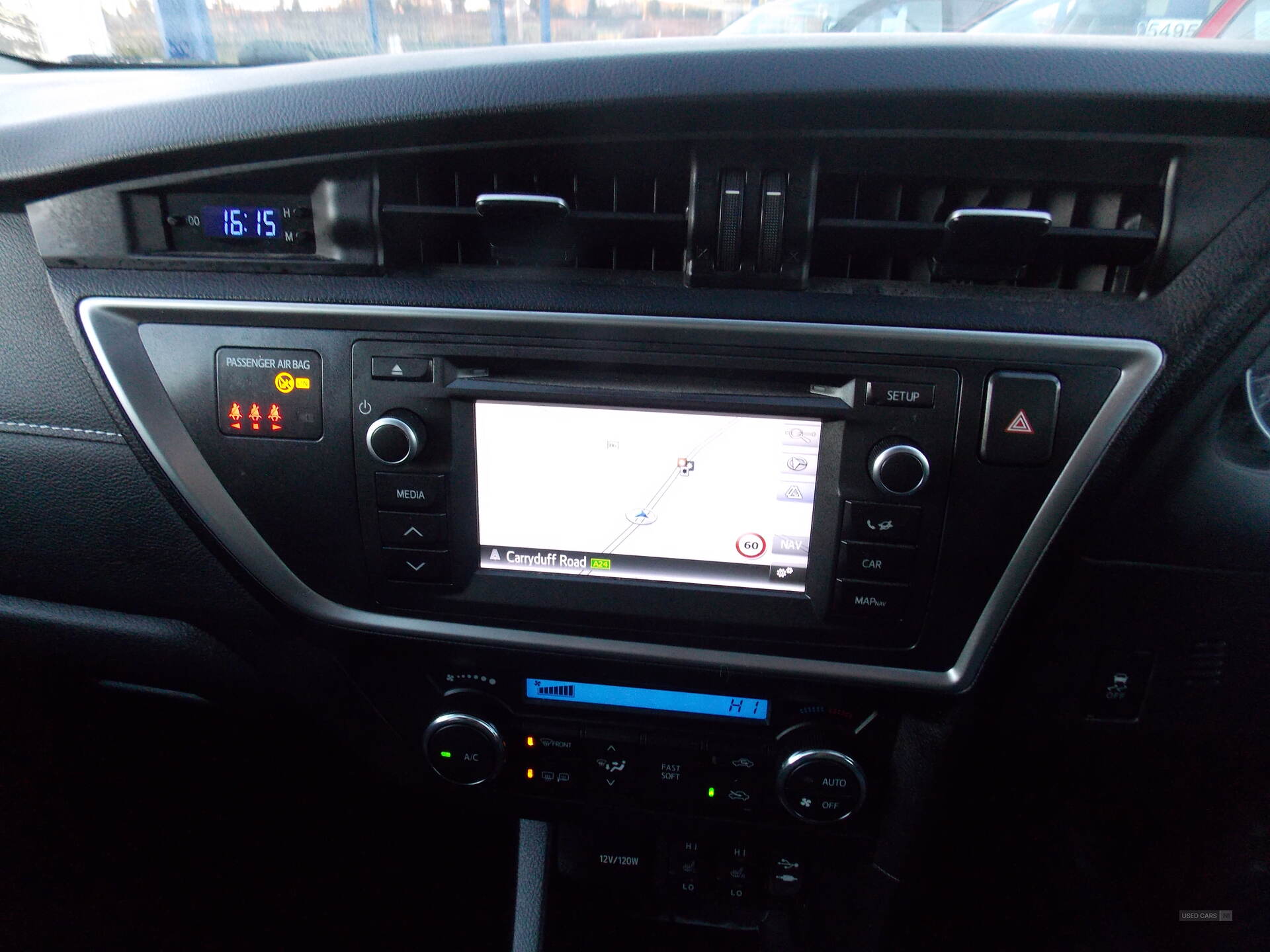 Jun 2015 Toyota Auris 1.33 Dual VVTi Icon+ 5dr