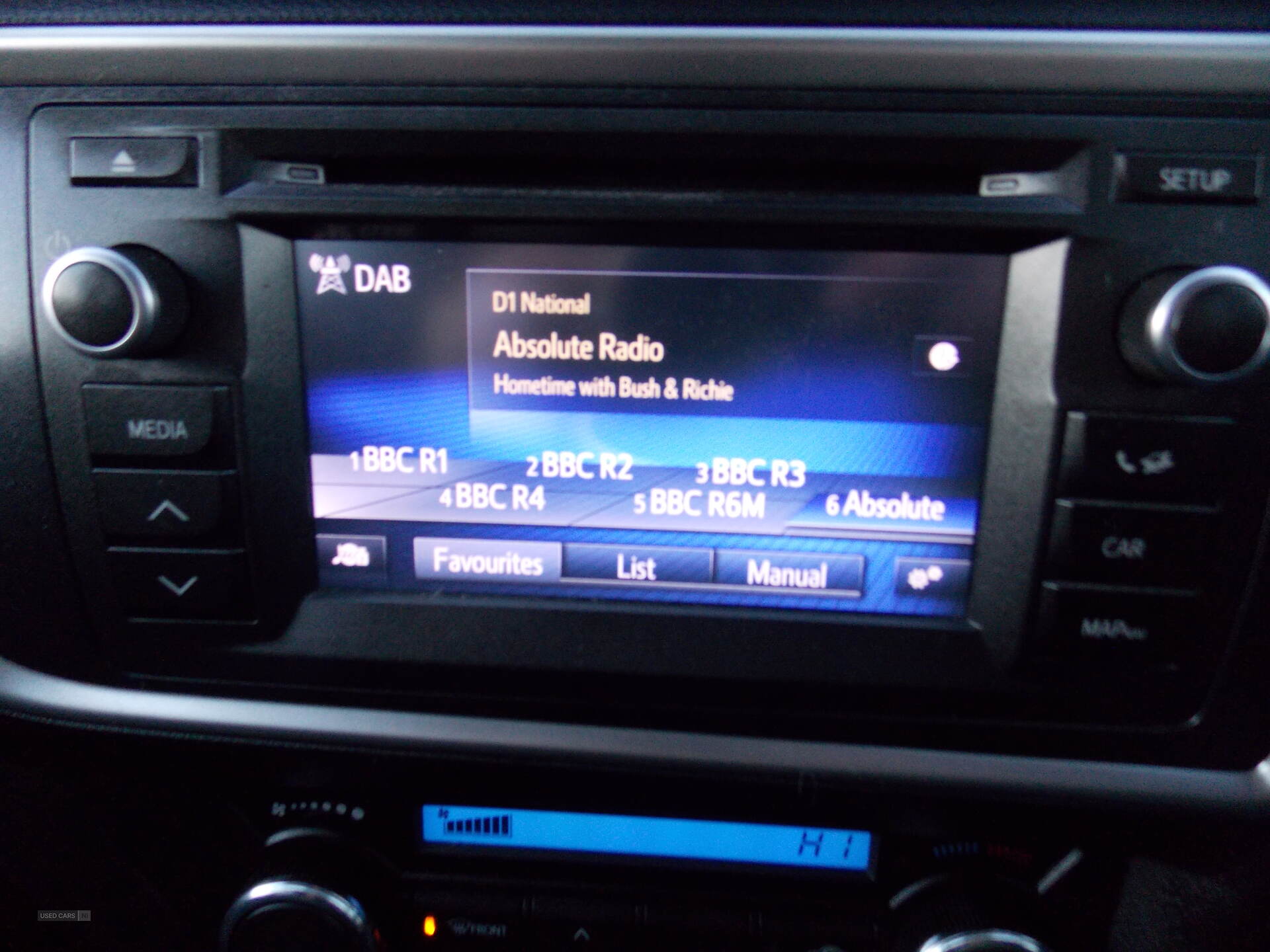 Jun 2015 Toyota Auris 1.33 Dual VVTi Icon+ 5dr